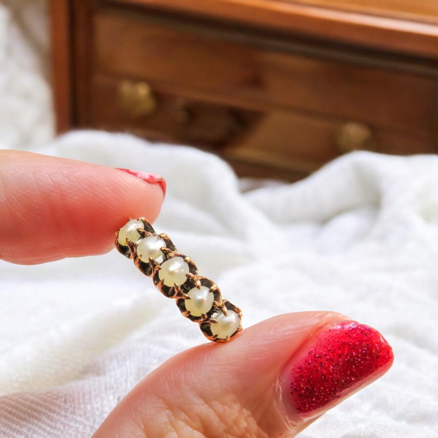 Victorian Claw Set Pearl Band