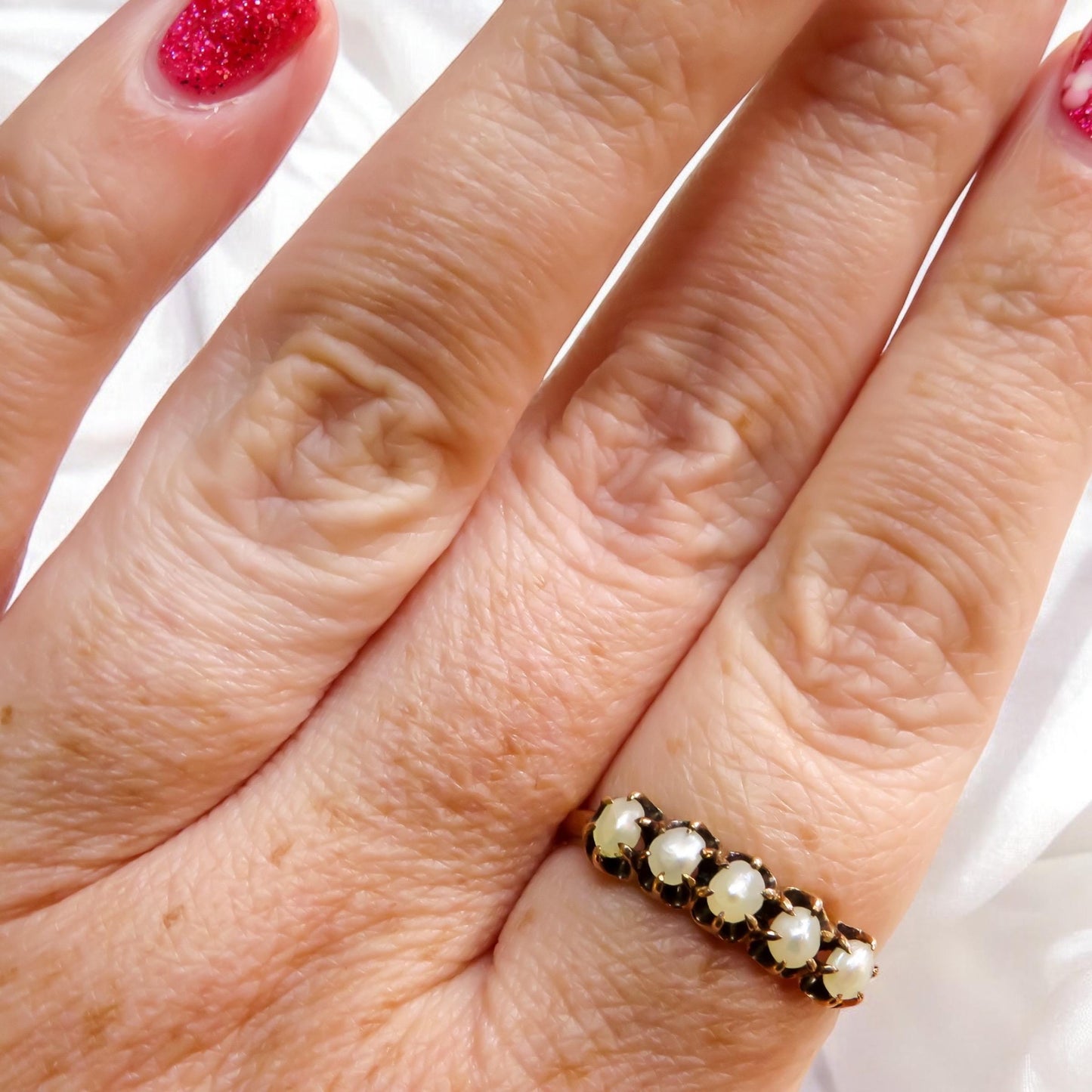 Victorian Claw Set Pearl Band