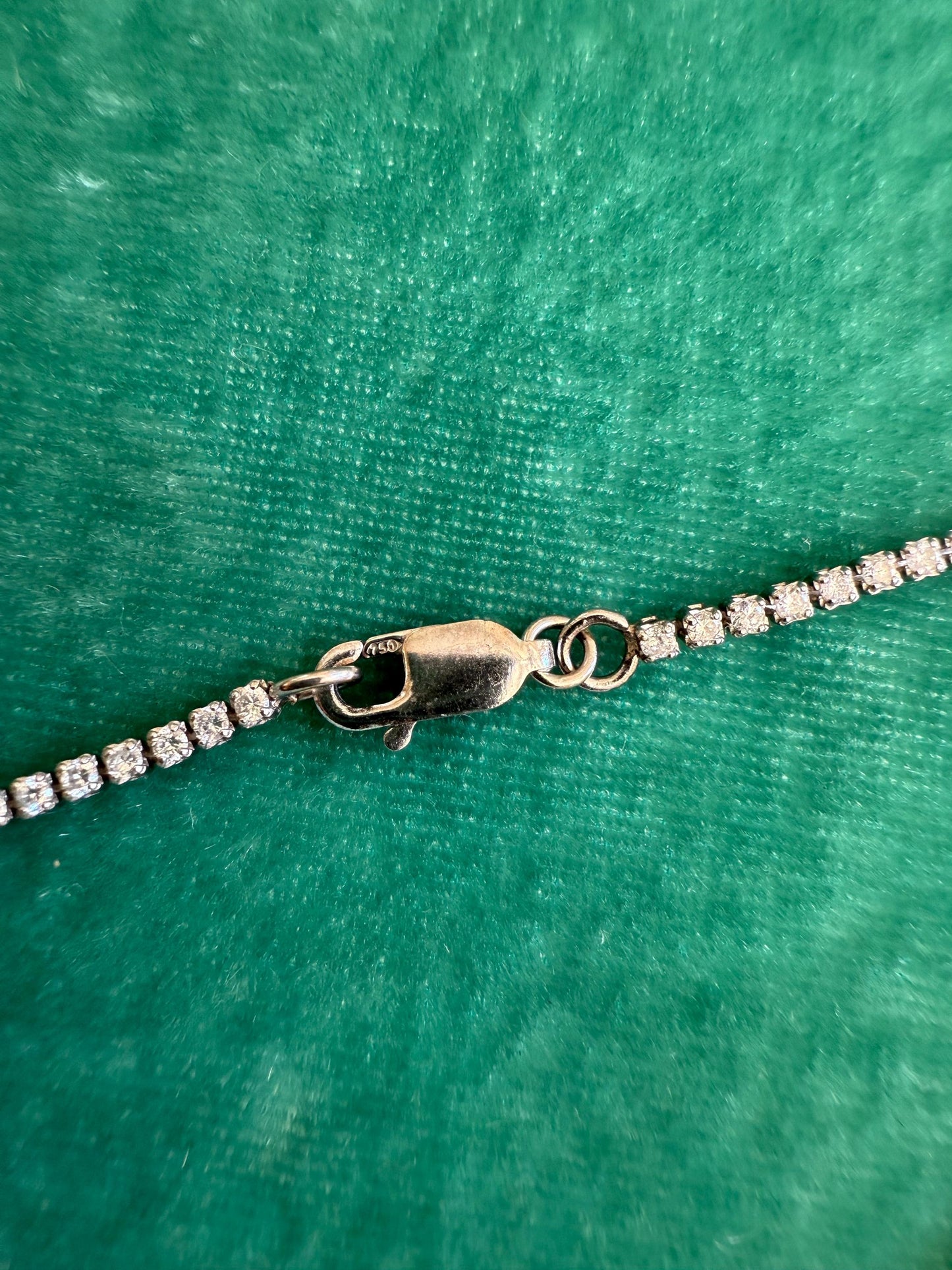 Luxury 37 Diamond Tennis Strand | 18K White Gold