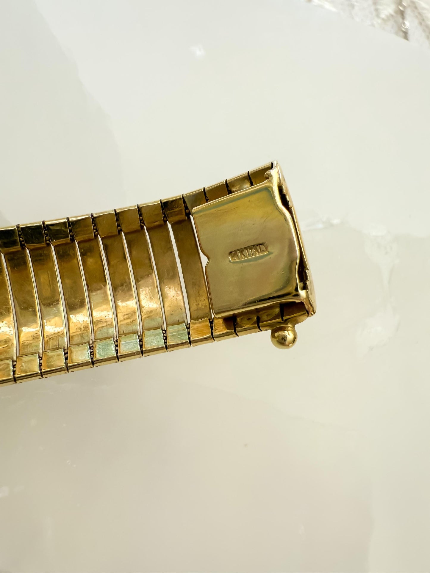 14K Gold Estate Bracelet Bold Vintage Design