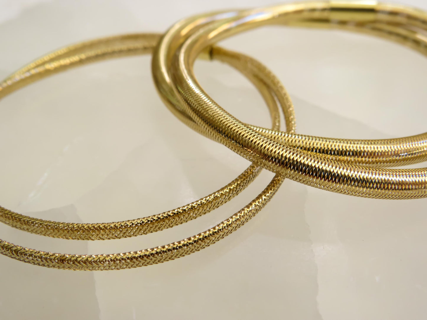Estate Set of Four 14K Gold Mesh Bangle Bracelets Flexible & Lightweight