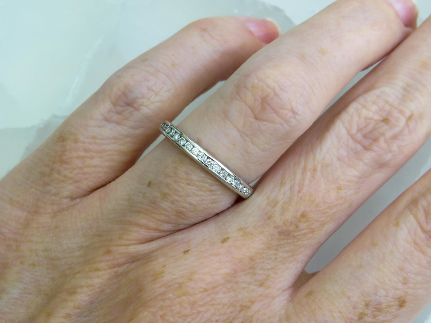 18K White Gold Diamond Band Ring | .25ct Sparkling H/SI1 Diamonds | Estate Fine Jewelry Size 6