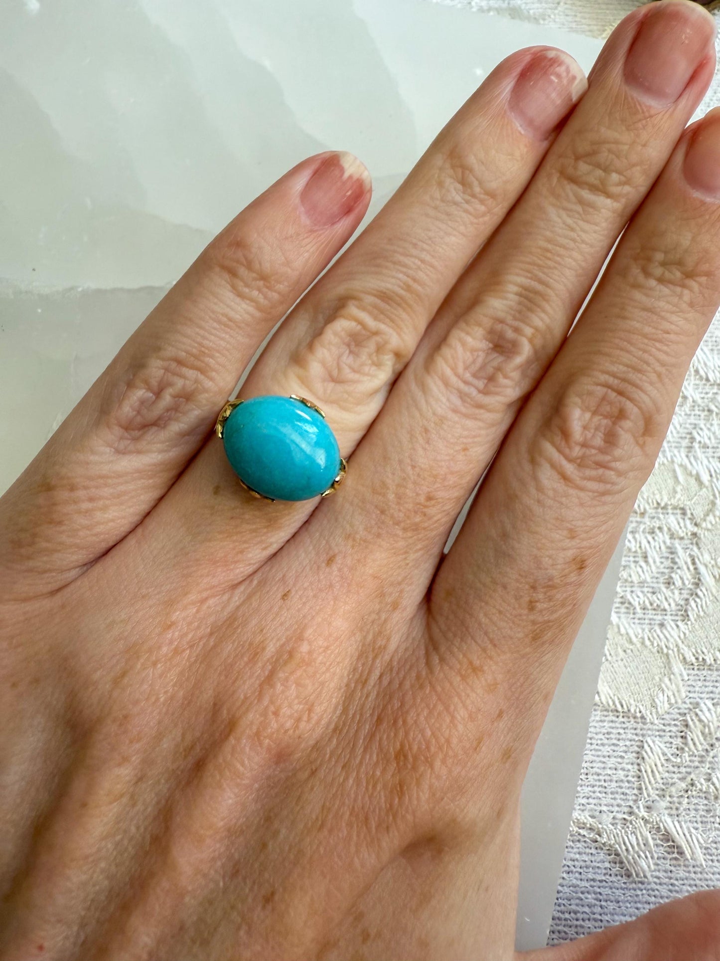 Vintage 14K Gold Oval Turquoise Cabochon Ring