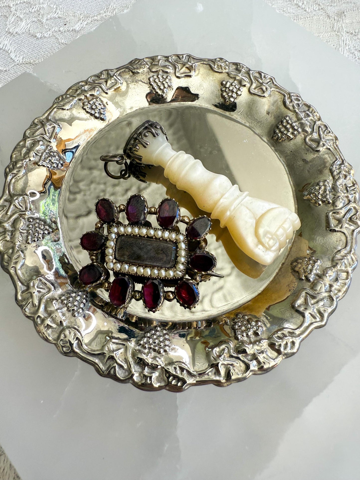 Antique Mourning Brooch with Plaited Hair, Seed Pearls & Flat Cut Garnets