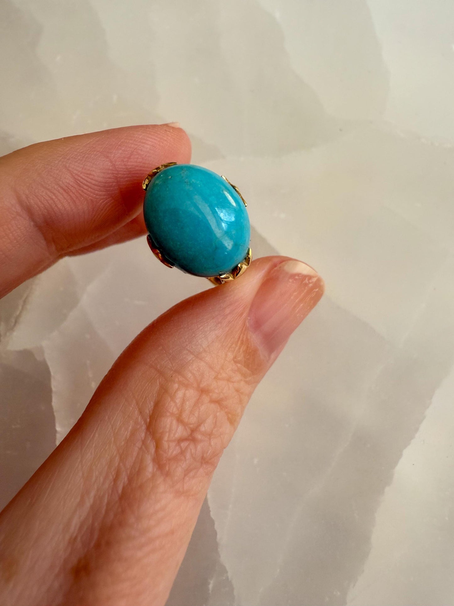 Vintage 14K Gold Oval Turquoise Cabochon Ring