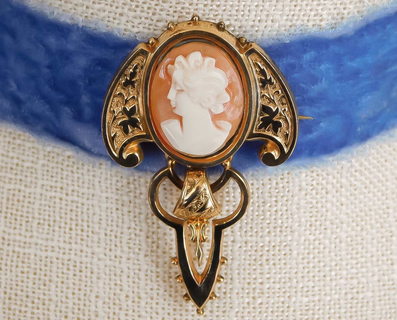 Antique Cameo Brooch