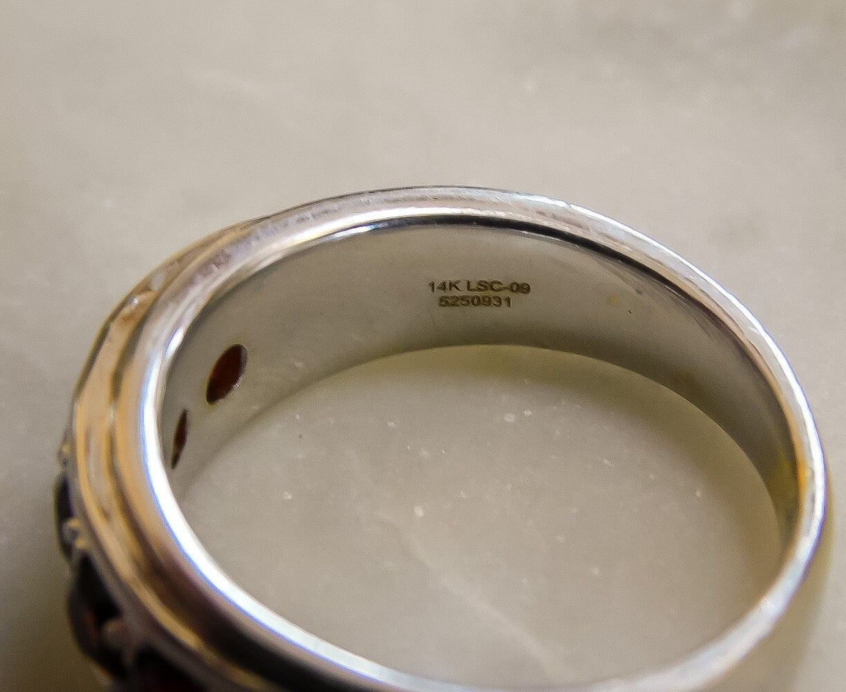 Mens 14K White Gold Garnet Band