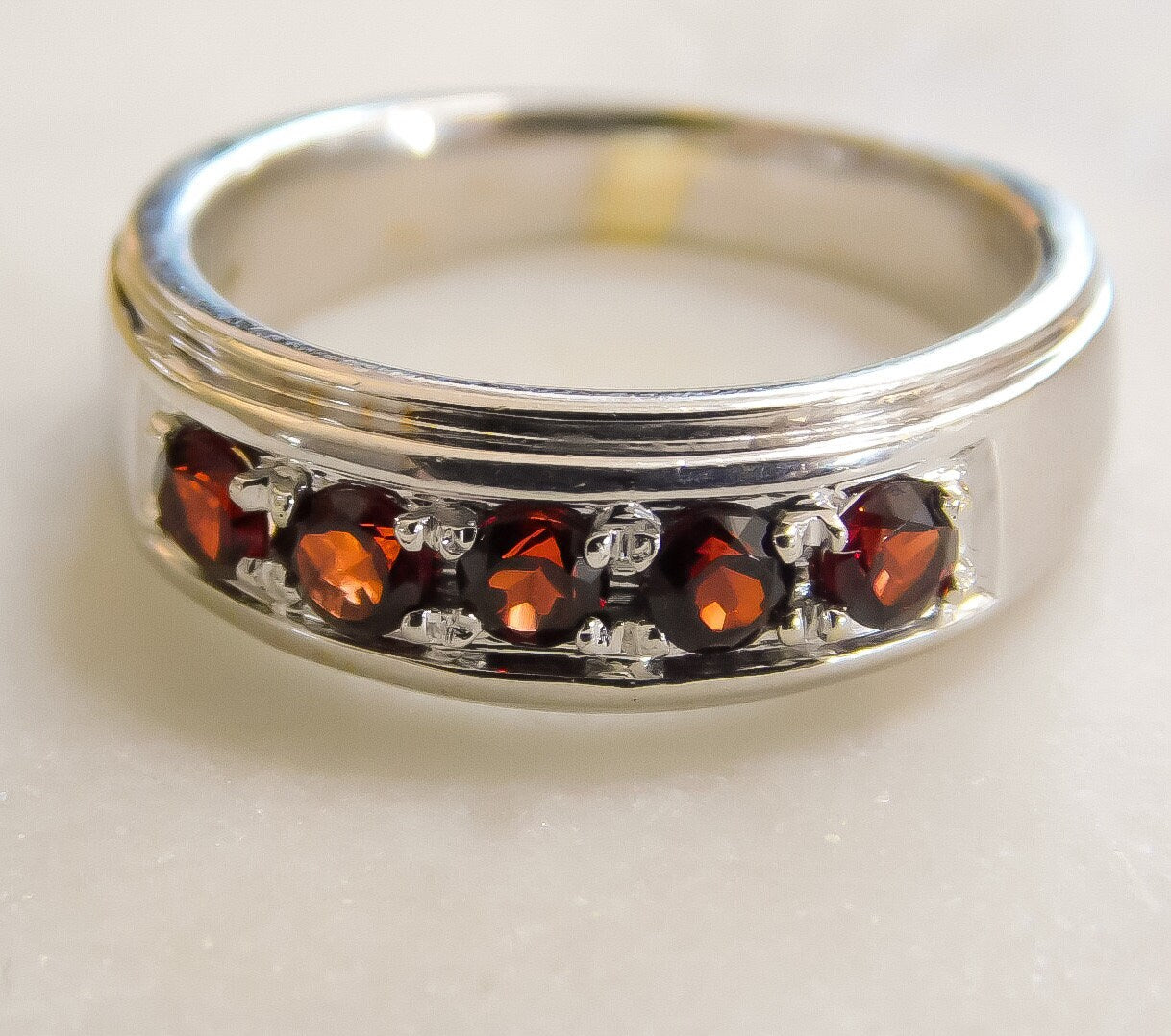 Mens 14K White Gold Garnet Band