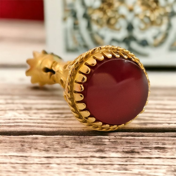 Antique Gold and Agate Chess Fob