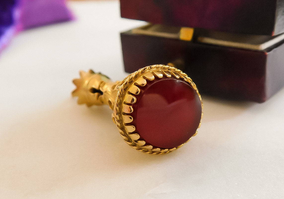 Antique Gold and Agate Chess Fob