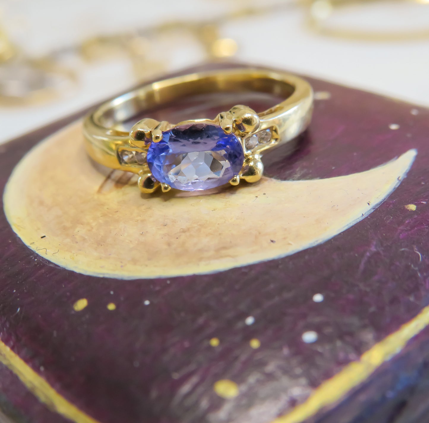 Vintage Estate Tanzanite Ring in 14K Yellow Gold