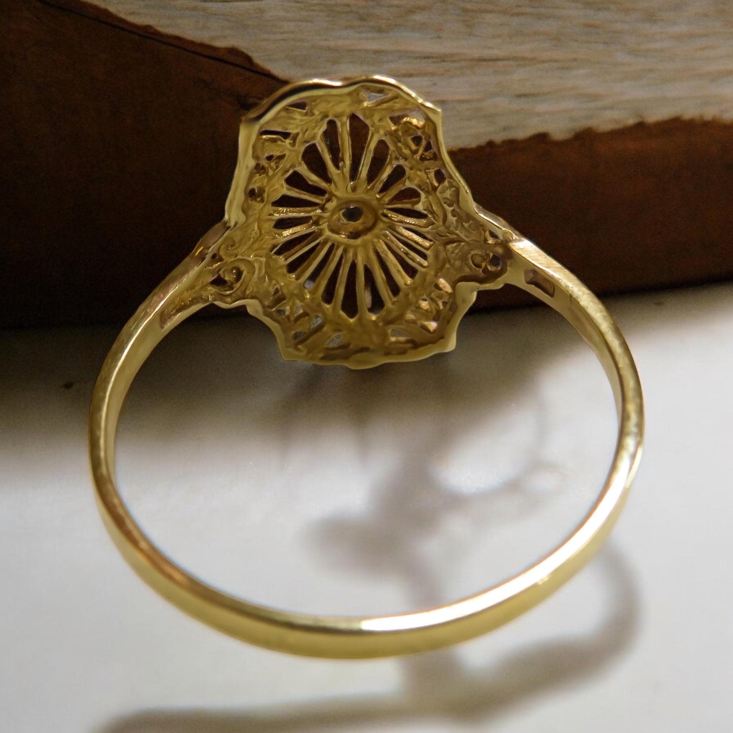 Gold Filigree Shield Ring