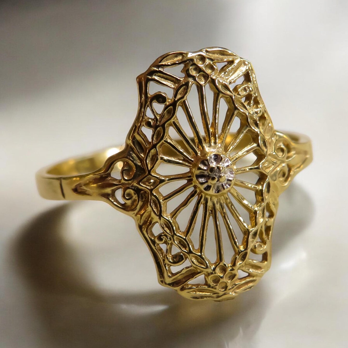 Gold Filigree Shield Ring