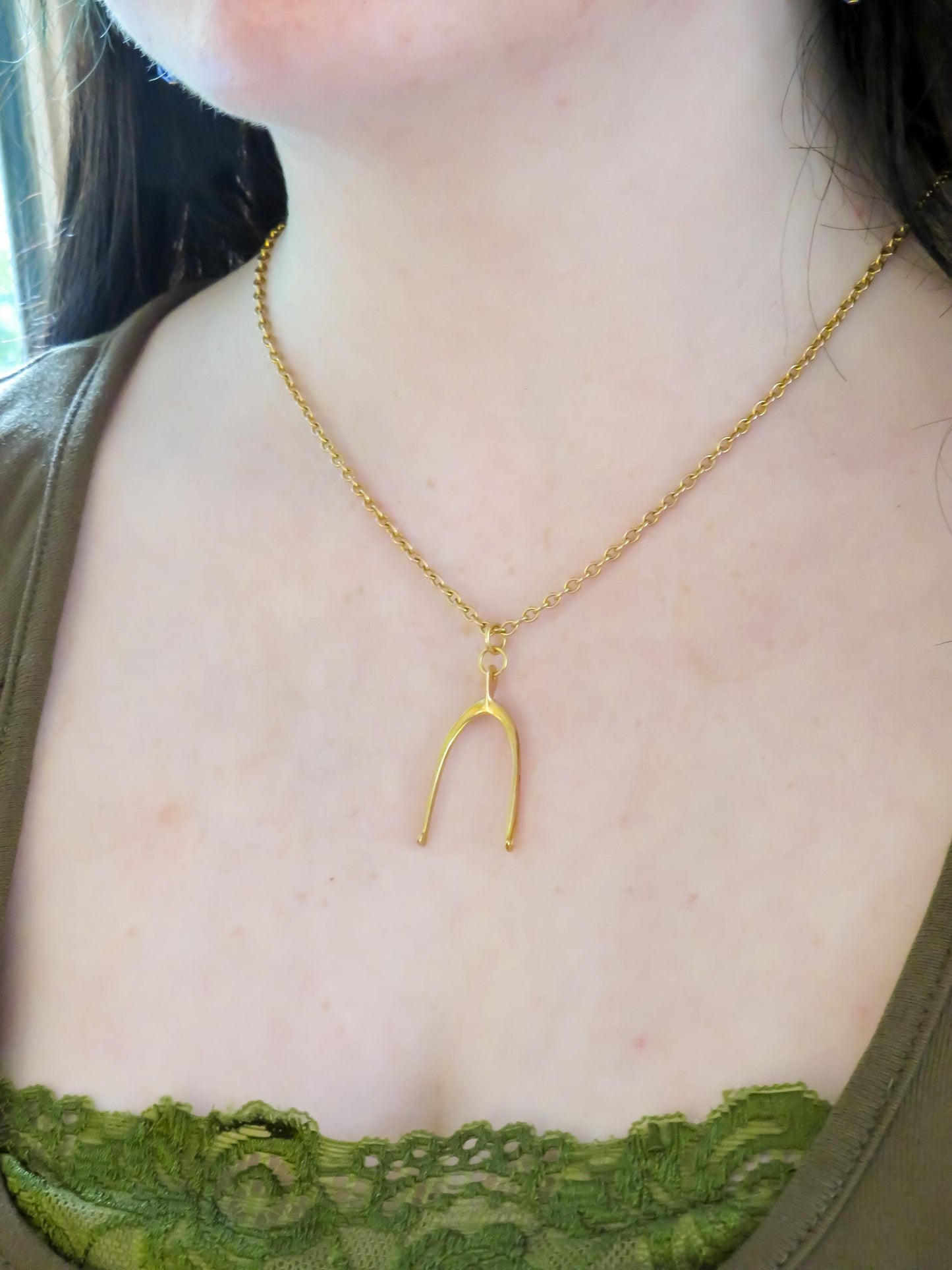 Wishbone Pendant in 15K Yellow Gold Vintage