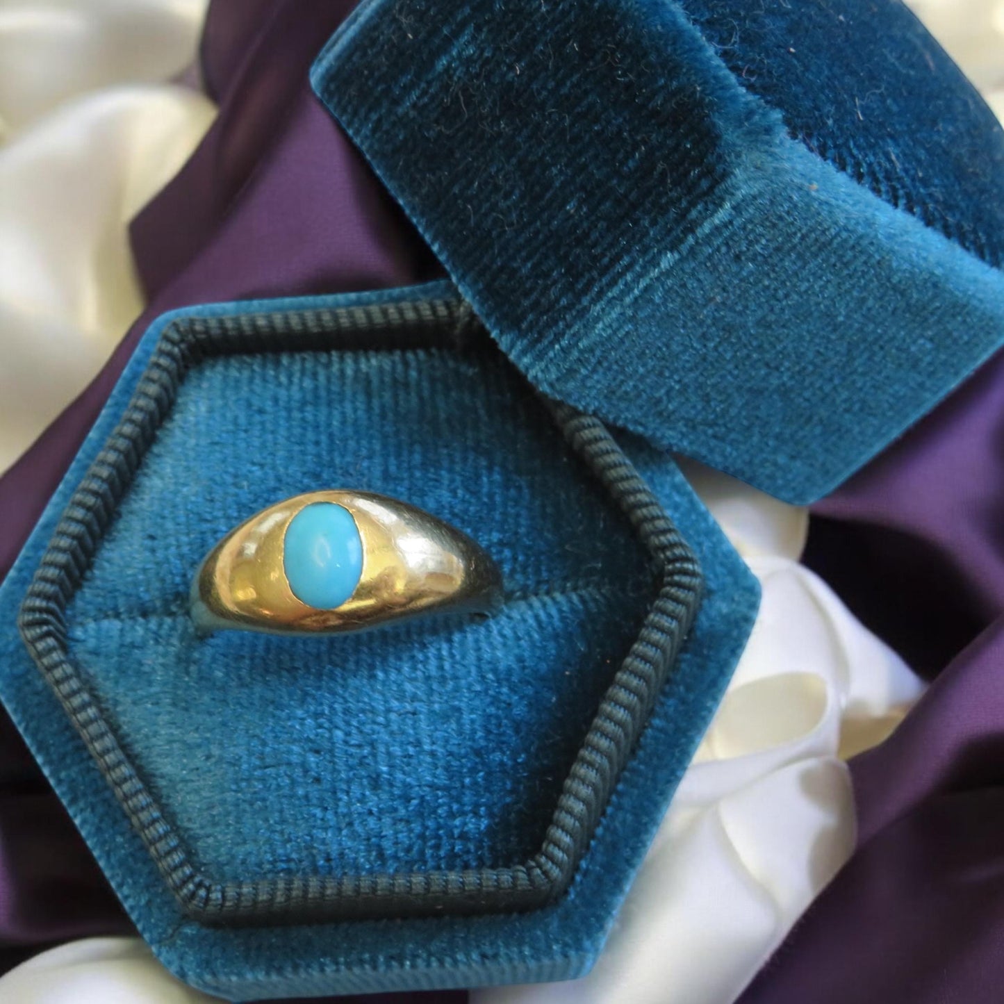 1913 Turquoise and 18K Gold Ring