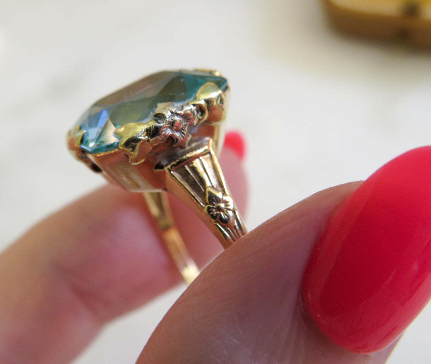 1920s Art Deco Ring | Synthetic Blue Spinel | 10K Tri-Tone Gold Floral Setting | Size 9