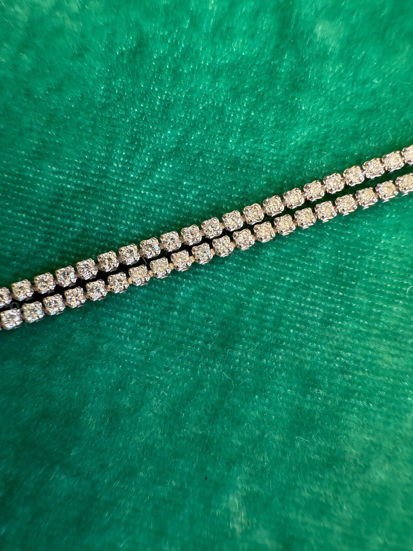Luxury 37 Diamond Tennis Strand | 18K White Gold