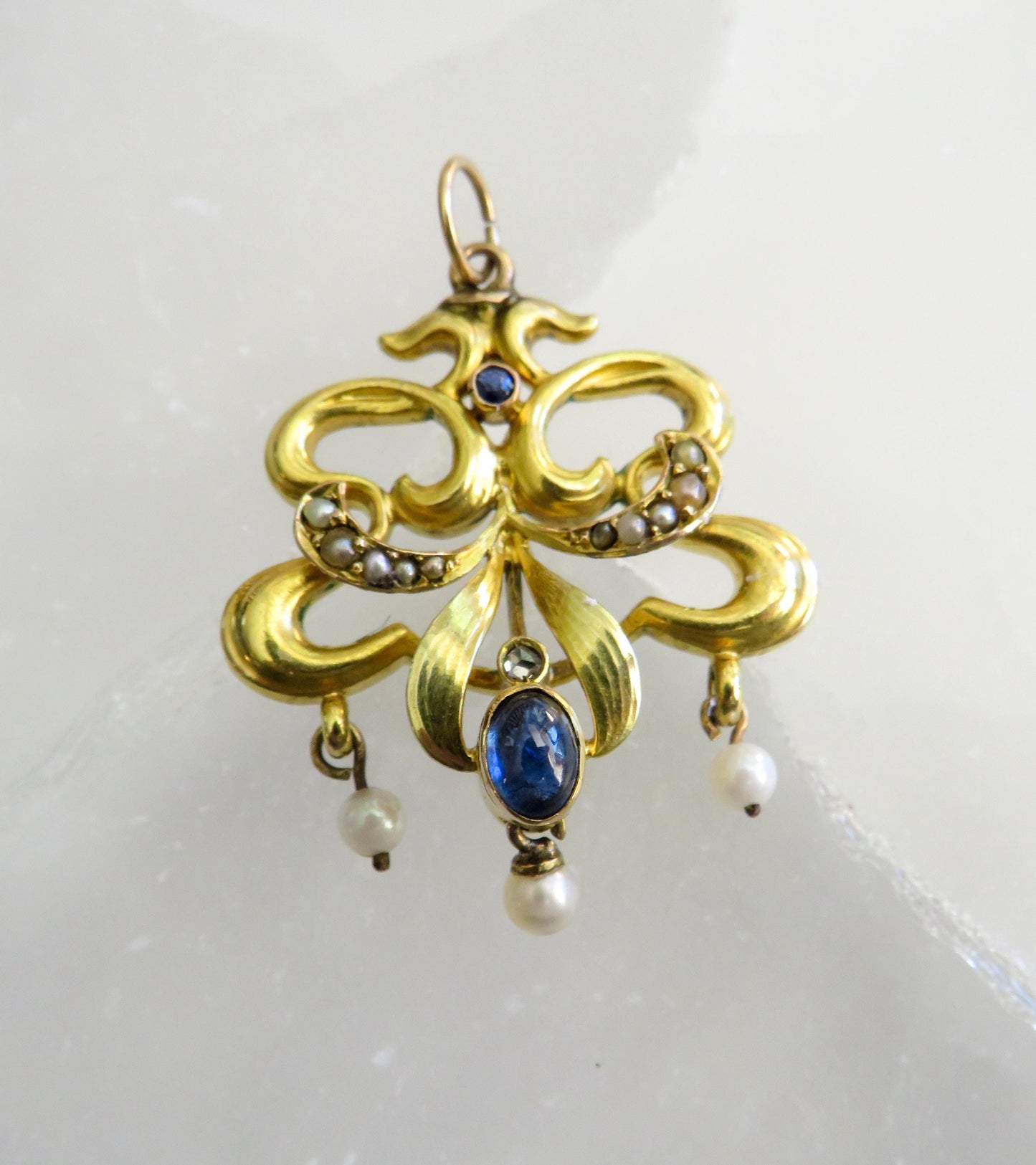 Edwardian 18K Gold Pendant with Sapphire & Pearl Drops