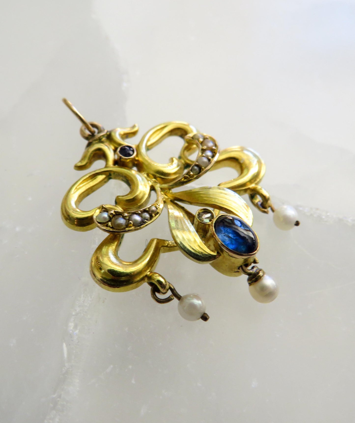 Edwardian 18K Gold Pendant with Sapphire & Pearl Drops