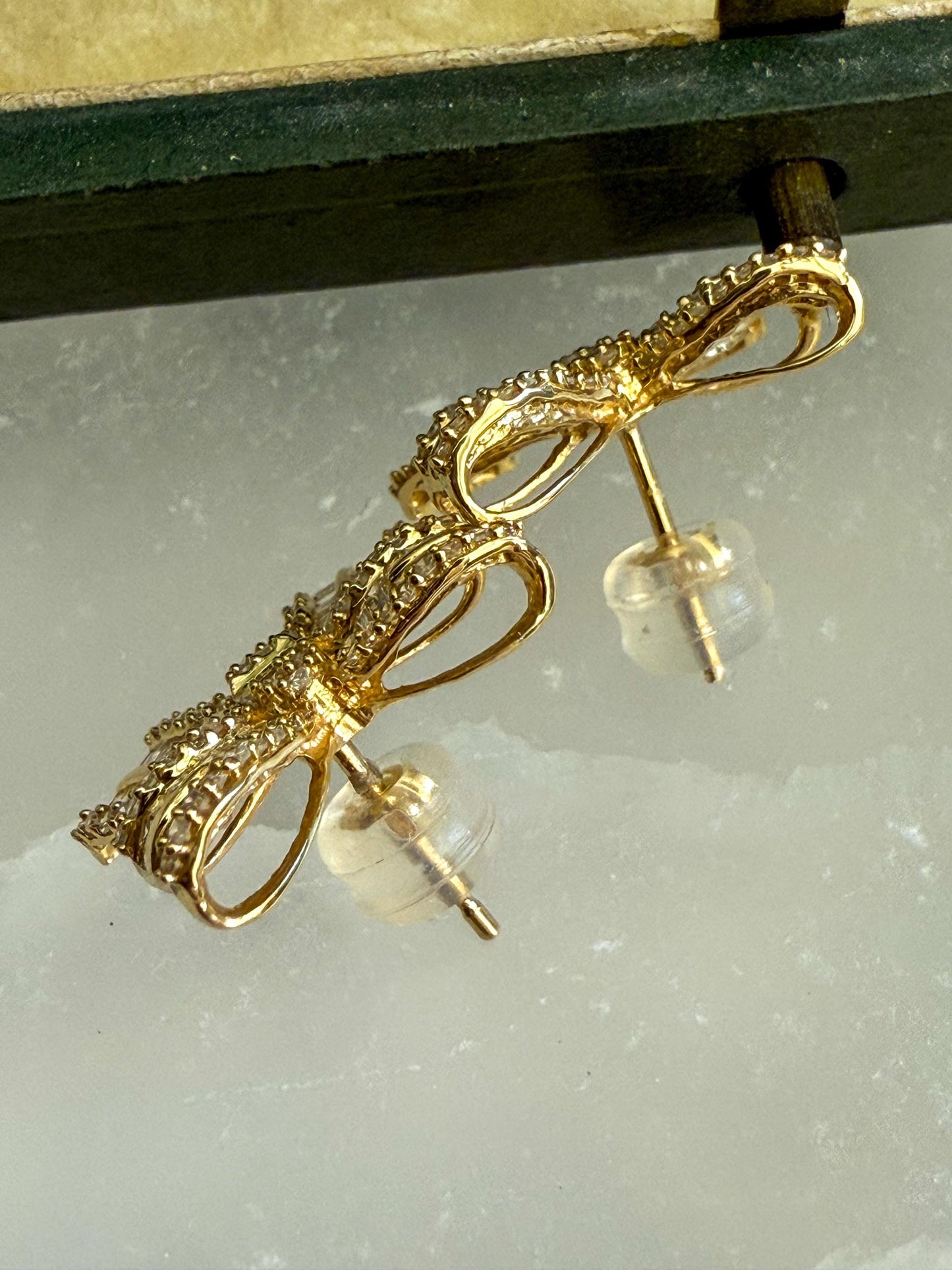 18K Yellow Gold Diamond Bow Earrings  1 Carat Total Weight