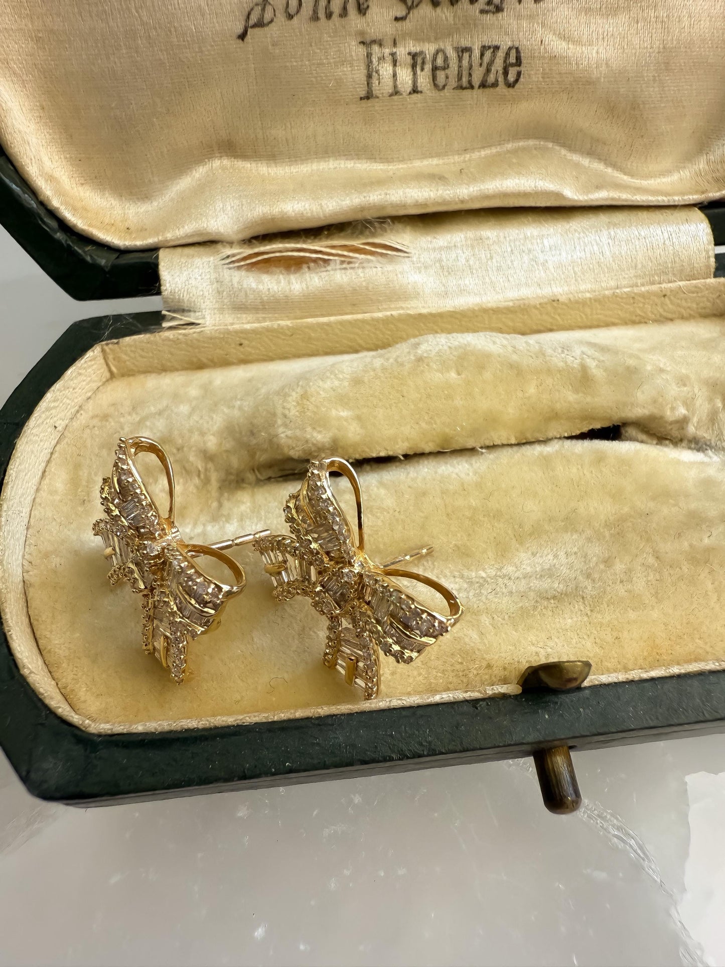 18K Yellow Gold Diamond Bow Earrings  1 Carat Total Weight