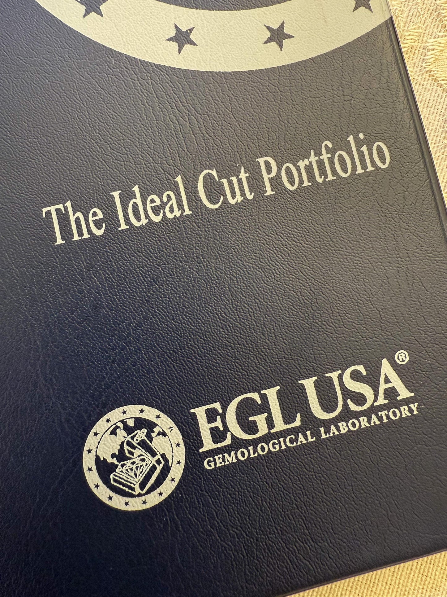 Estate 18K White Gold Diamond Ring