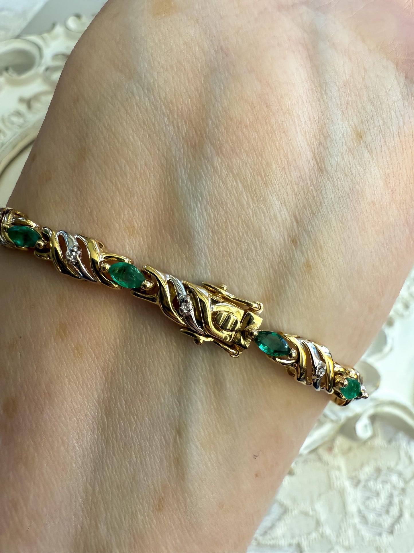 Vintage Emerald & Diamond Gold Bracelet