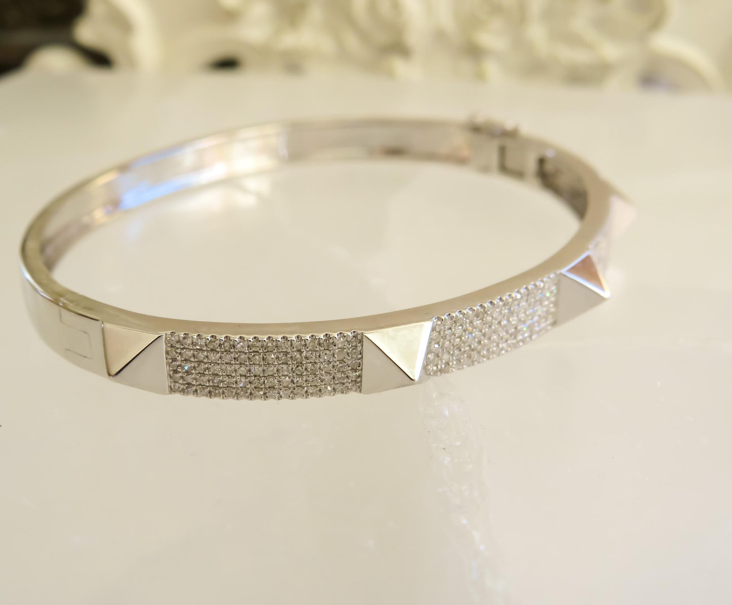 14K White Gold Studded Diamond Hinged Bangle