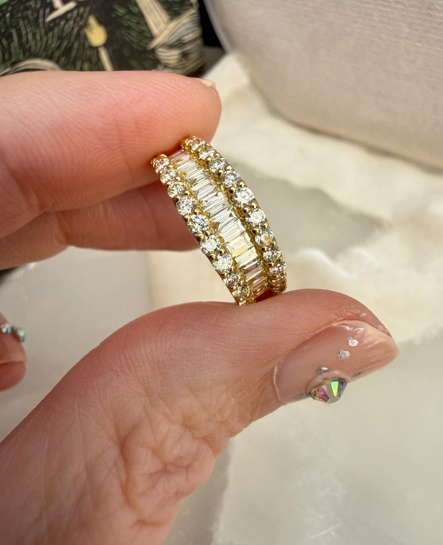 Vintage 18K Yellow Gold Diamond Band