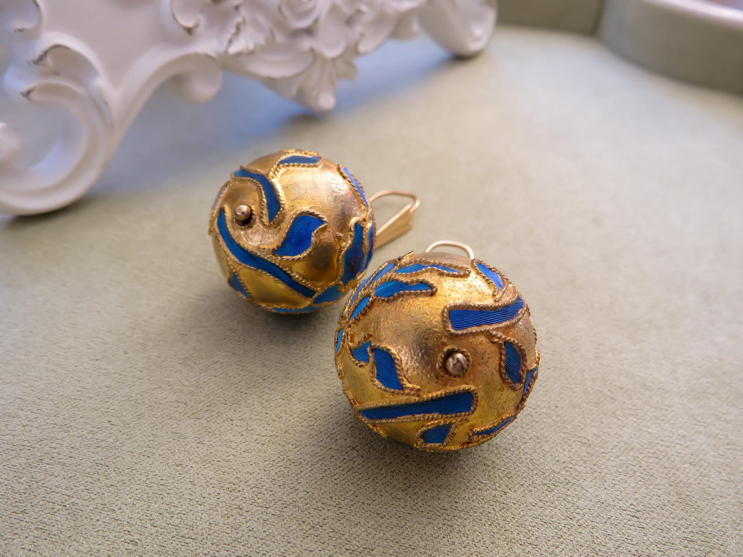 Vintage Kingfisher Feather Ball Drop Earrings 14K