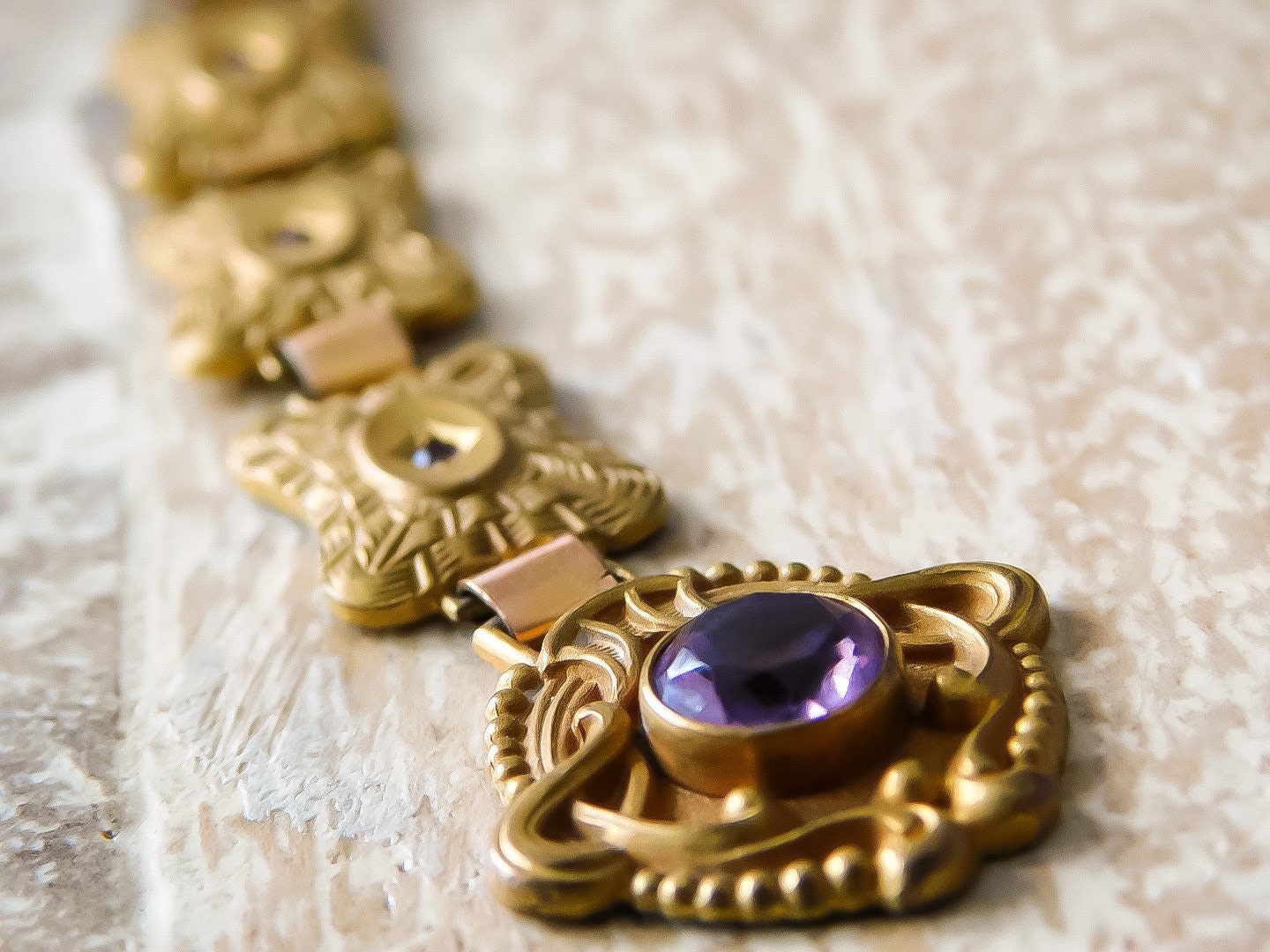 Victorian Bracelet with Dog Clip and Pin