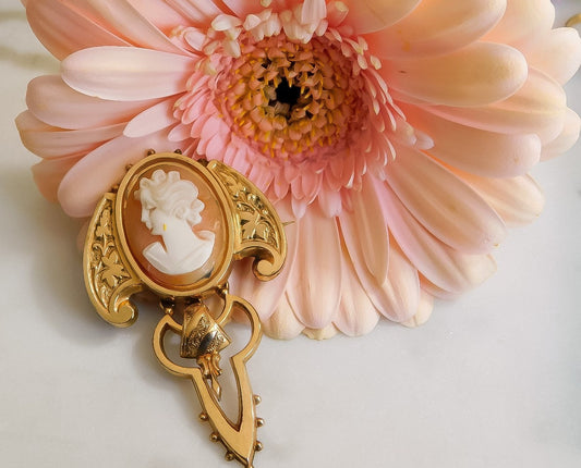 Antique Cameo Brooch