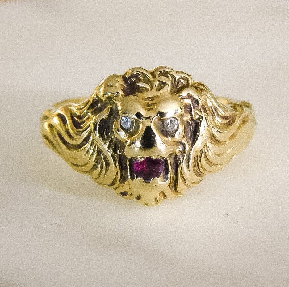 9ct Yellow Gold Diamond Eyes Lions Head Ring Size S 8.4g - Jewellery from  Almagrove Jewellers UK