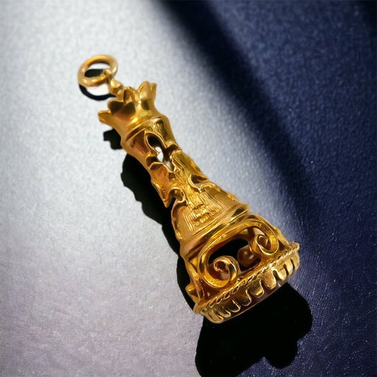 Antique Gold and Agate Chess Fob