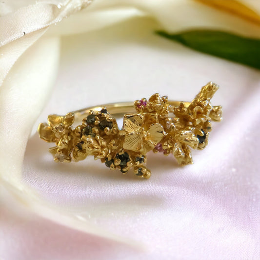 Floral Garland Band in 14K Yellow Gold with Colored Spinel and Diamond